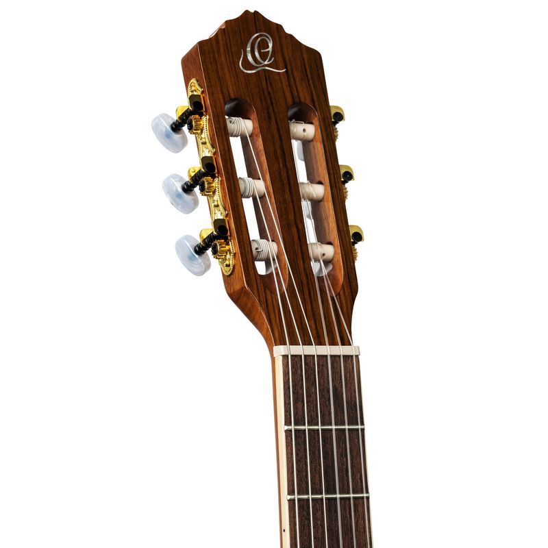 Ortega RCE145NT Klassisk gitar 4/4 Size, med mik, Thin, Gloss Natural