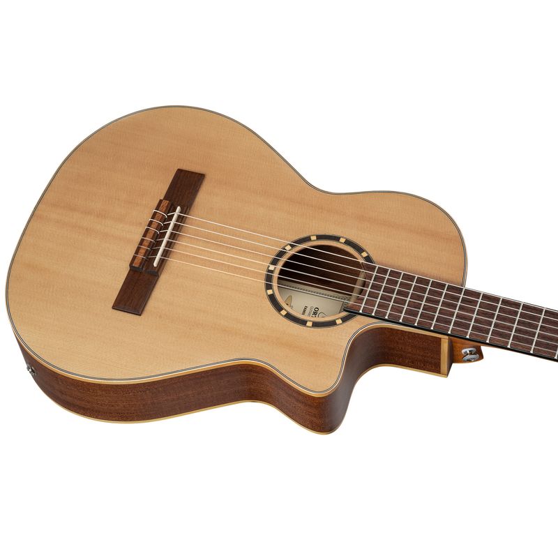 Ortega RCE125-3/4 Klassisk gitar 3/4 Size, med mik, Thin, Slim Neck