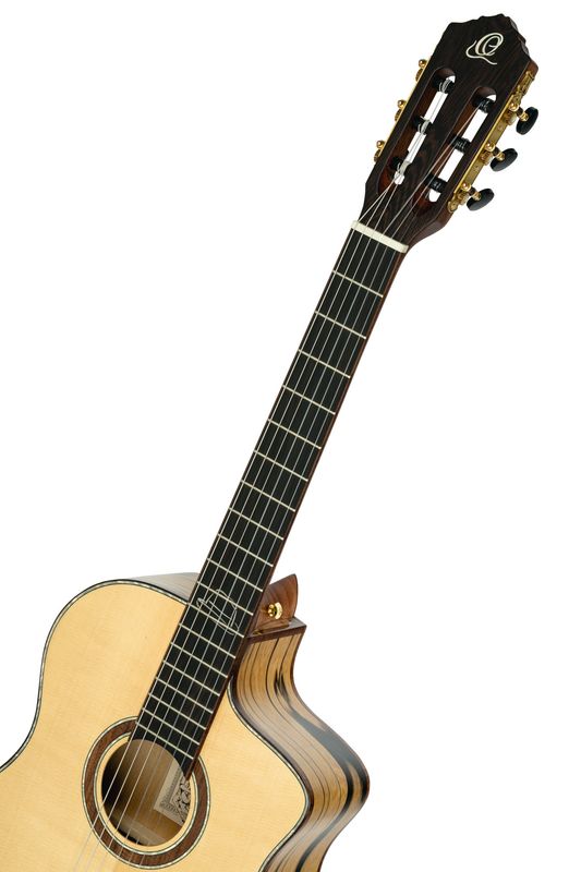 Ortega BYWSM Klassisk gitar med mik, Billy Watman Signature