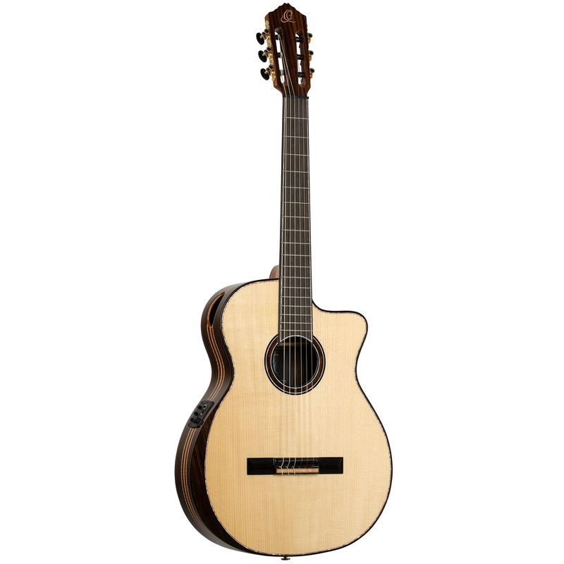 Ortega GRANDSUITE-CE Klassisk gitar 4/4 Size, med mik