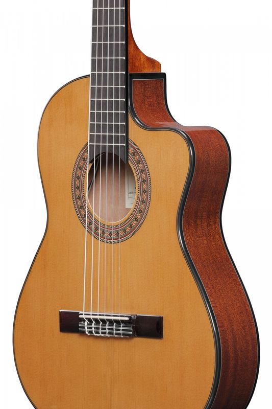 Ibanez GA5TCE3Q-AM Klassisk gitar 3/4 med mik, cutaway