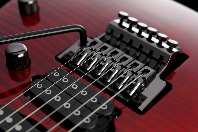 Ibanez KIKO100-TRR Elgitar med hardcase, Prestige Kiko Loureiro Signatur