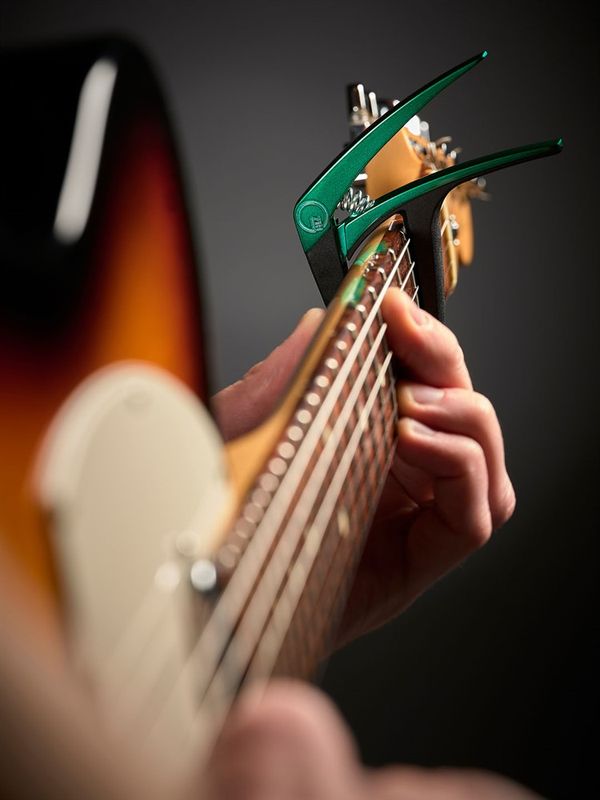 G7th Nashville Capo 6 String Green