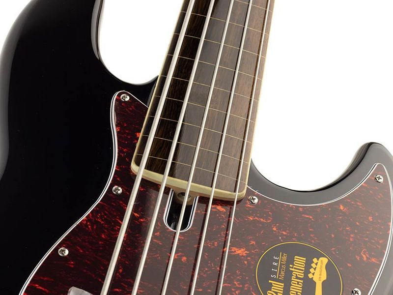 Sire V7 2nd Gen Series Marcus Miller fretless Alder 5-string Bass Guitar Black