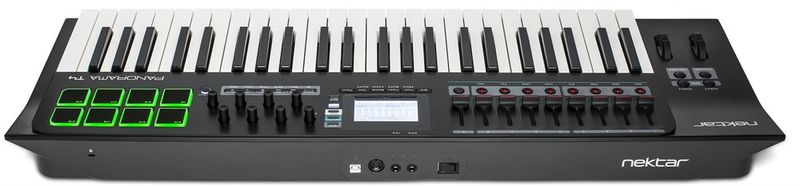 Nektar Panorama T4 - 49-tangenters USB-klaviatur med LCD-display, 9st reglar, 8st encoders/knappar, 8st trumpads mm