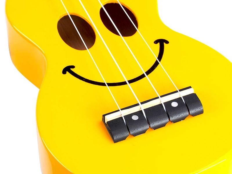 Mahalo Smiley Series, soprano ukulele 47cm scale, yellow, with bag