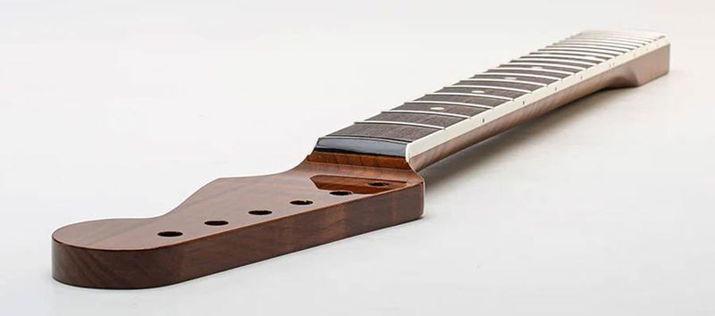 Allparts Select ltd VIN-MOD Deluxe neck for Stratocaster, AAA+ roasted flamed maple, bound fretboard, nitro finish
