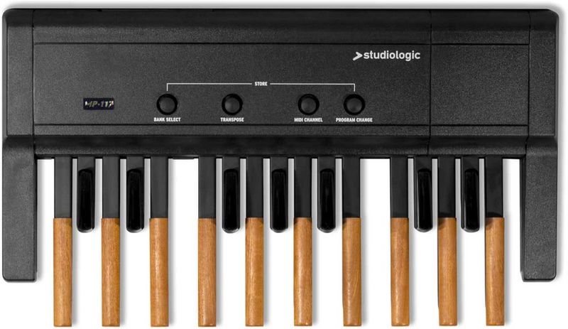 Studiologic Pedalboard MP117 - MIDI pedalboard with 17 notes (C2 - E3)