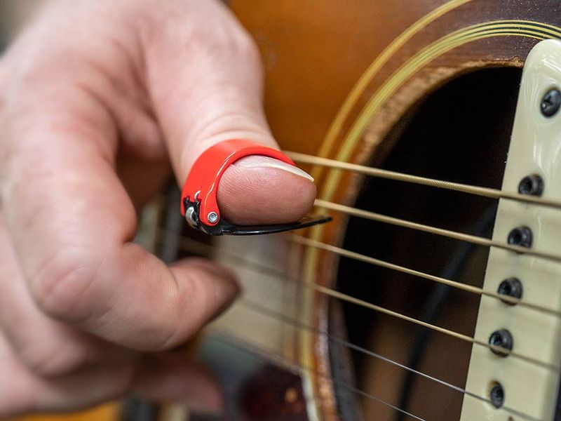 Black Mountain RHL+ spring action thumb pick LIGHT - extra tight spring