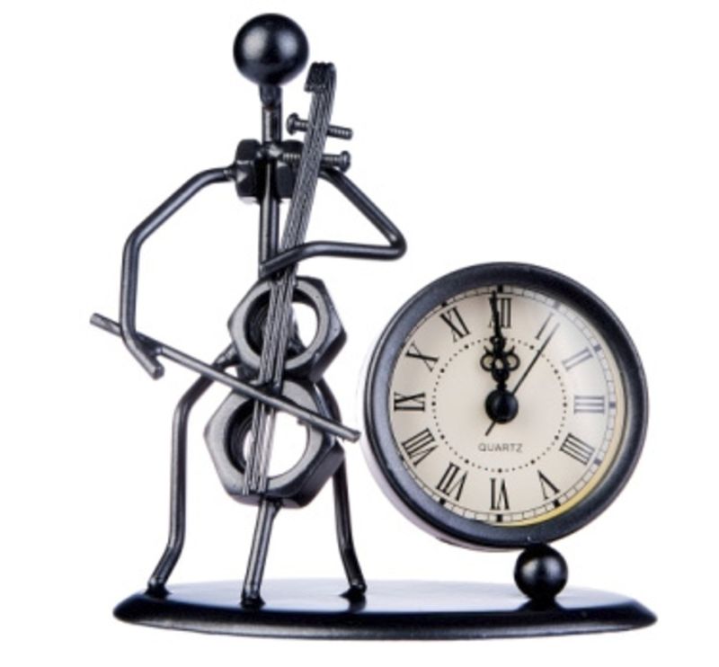 Klokke med Cellofigur